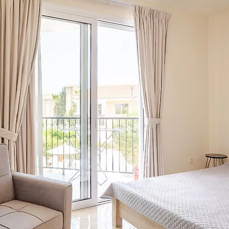 Danaos Seaside 104 With Pool In Tourist Area Paphos