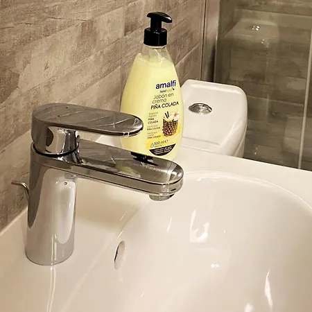 Danaos Seaside 104 With Pool In Tourist Area * Paphos