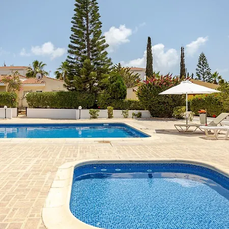 Danaos Seaside 104 With Pool In Tourist Area * Paphos