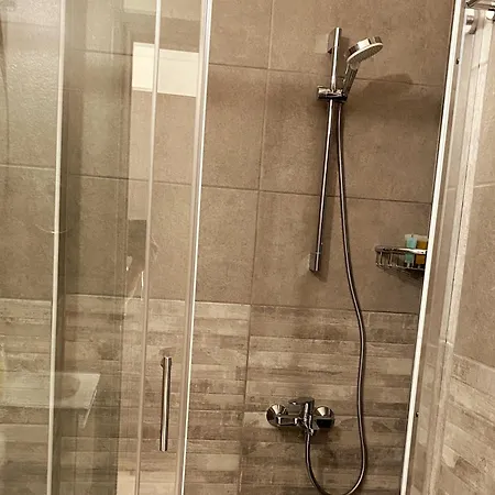 Danaos Seaside 104 With Pool In Tourist Area * Pafos