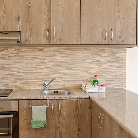 Danaos Seaside 104 With Pool In Tourist Area * Pafos