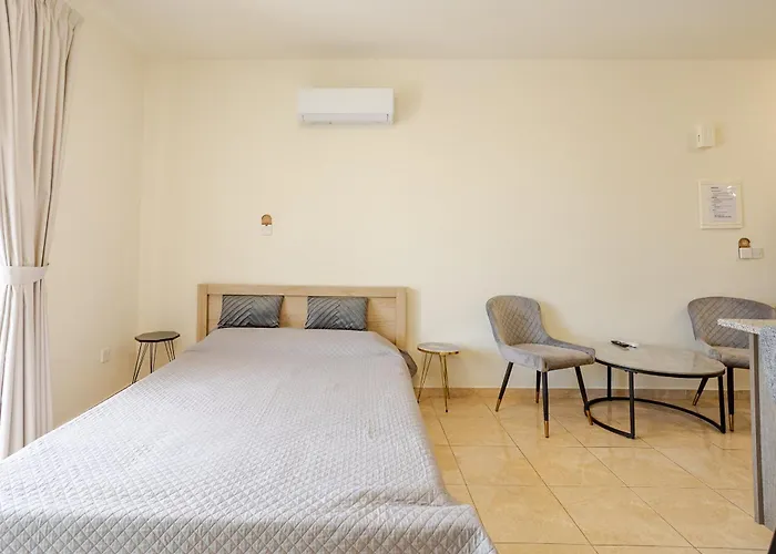 Apartmán Danaos Seaside 104 With Pool In Tourist Area *