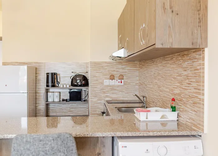 Danaos Seaside 104 With Pool In Tourist Area Paphos