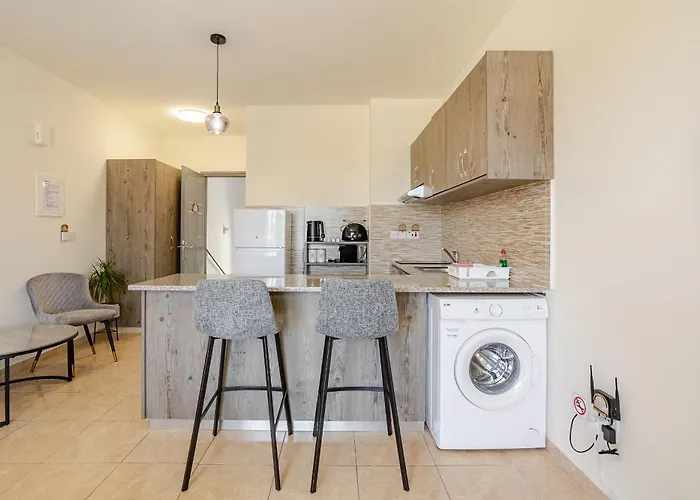 Danaos Seaside 104 With Pool In Tourist Area *