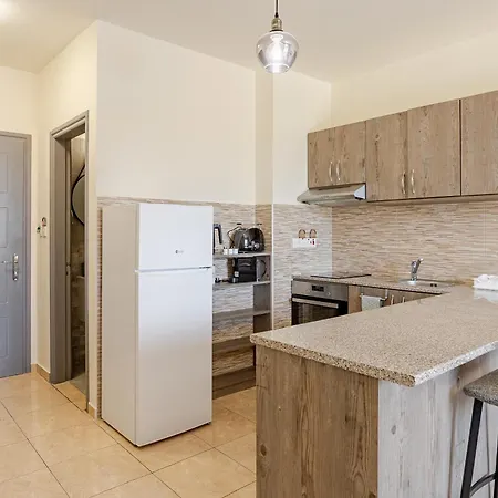 Danaos Seaside 104 With Pool In Tourist Area *